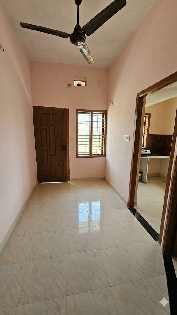 Standard Room 02